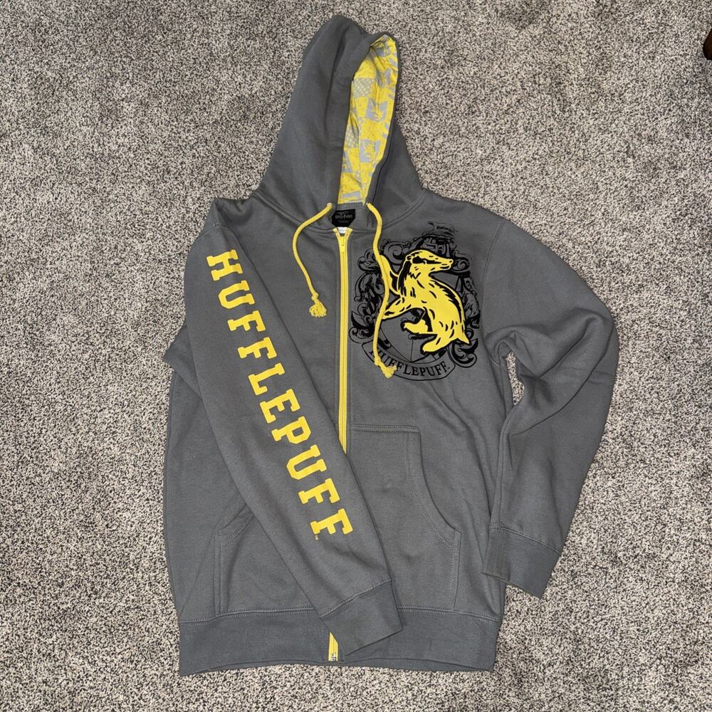 HARRY POTTER Universal Studios Hufflepuff Hoodie Men Small Gray Jacket Full Zip